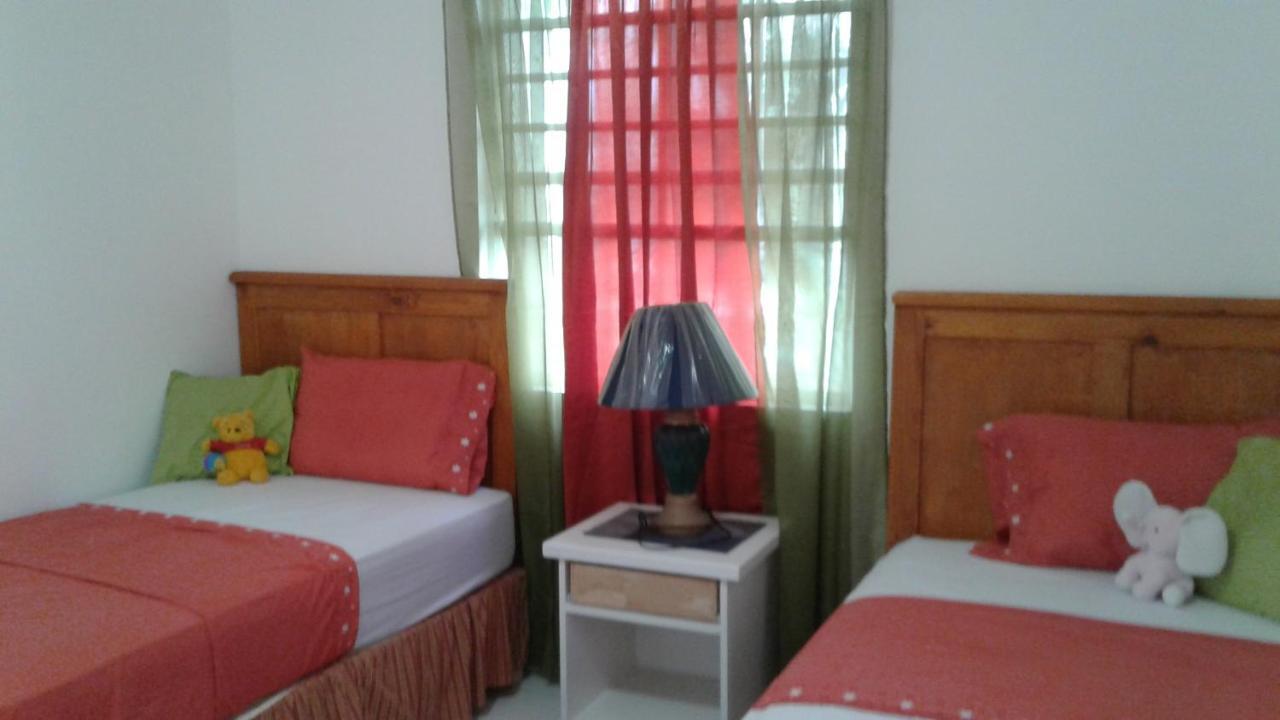 Edtricias Apartments Крайст Чърч Екстериор снимка